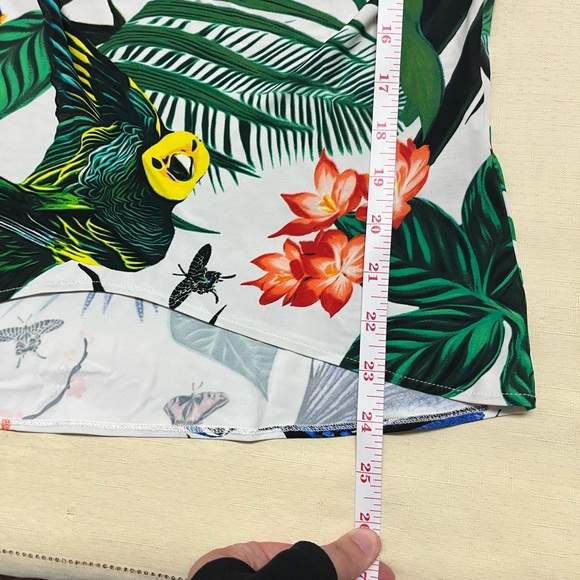 Roberto Cavalli size 2 (IT sz 38) tropical bird printed sleeveless top - Picture 5 of 15